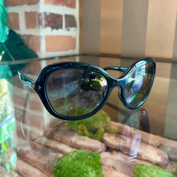 PRADA SPR090 Sunglasses Black - Picture 1 of 7
